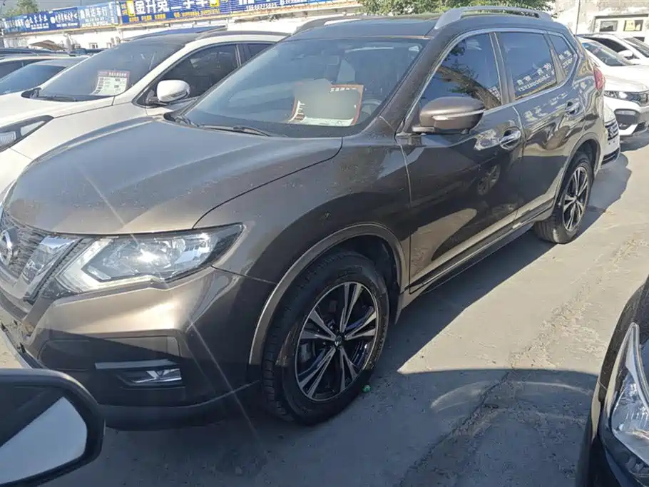 NISSAN X-TRAIL 2017