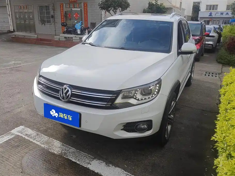 VOLKSWAGEN TIGUAN 2014