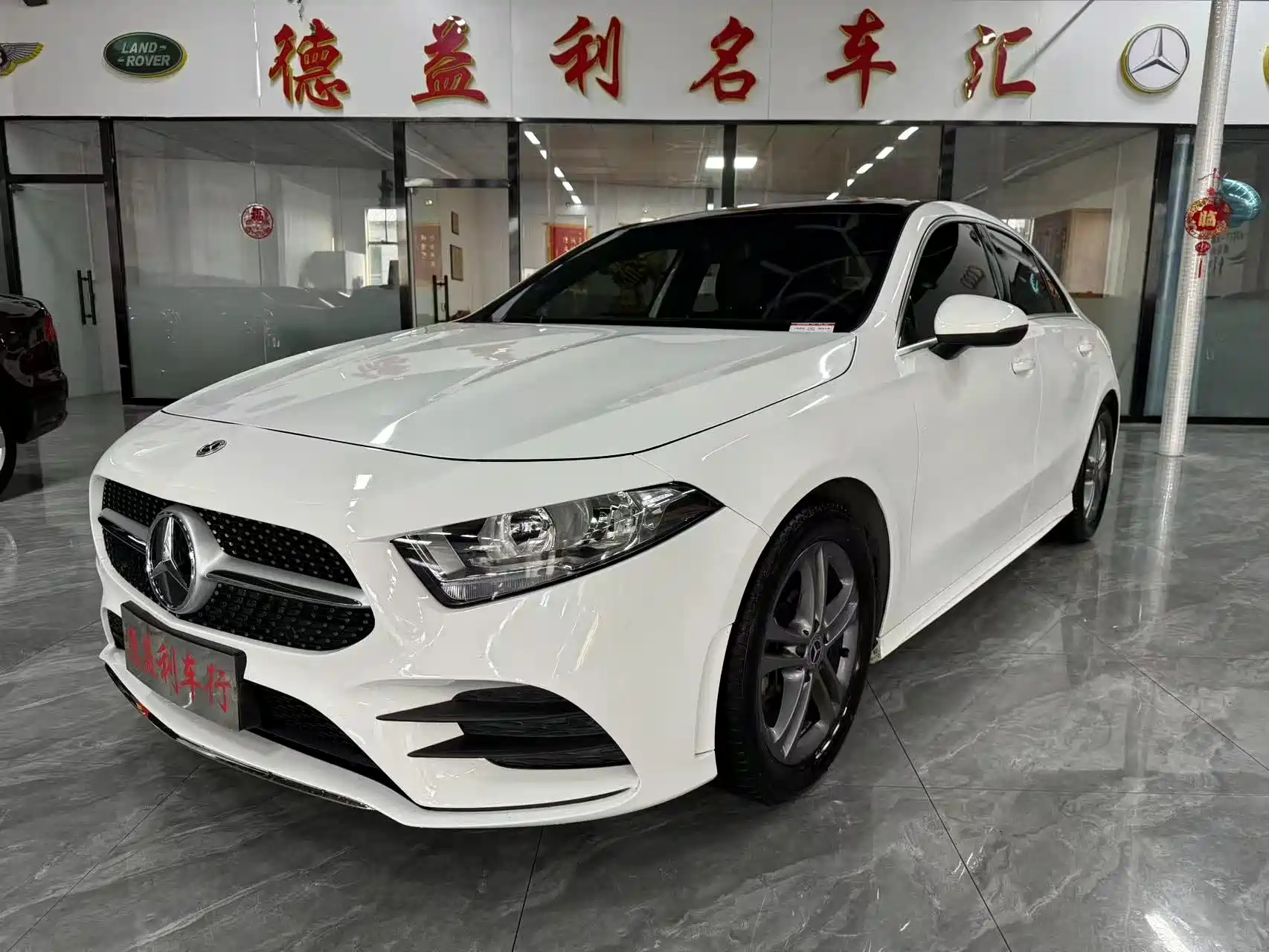 MERCEDES BENZ A-CLASS 2022