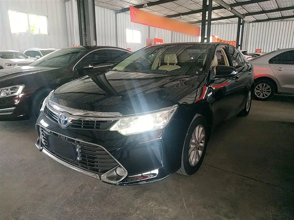 TOYOTA CAMRY 2015