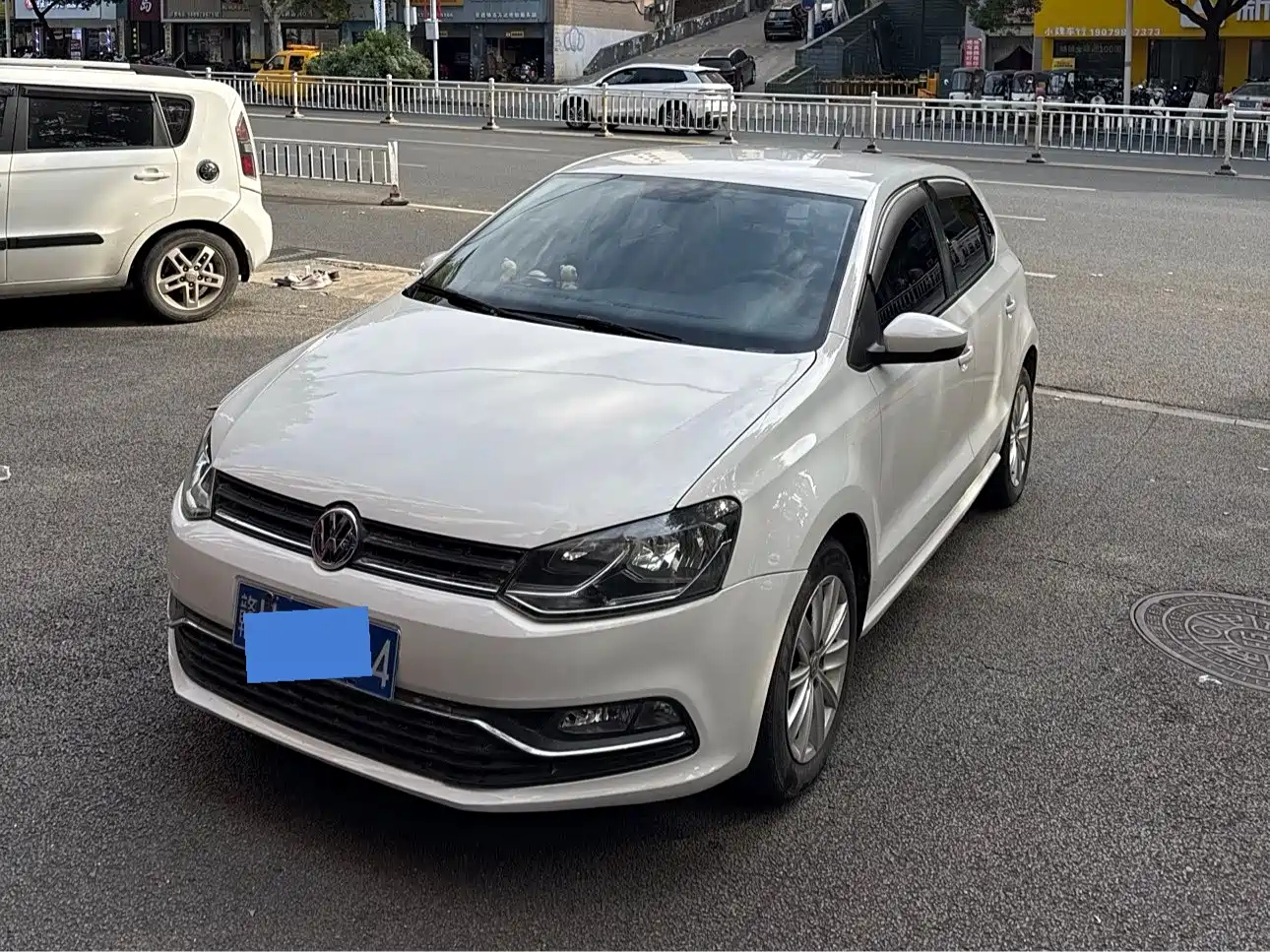VOLKSWAGEN POLO 2014