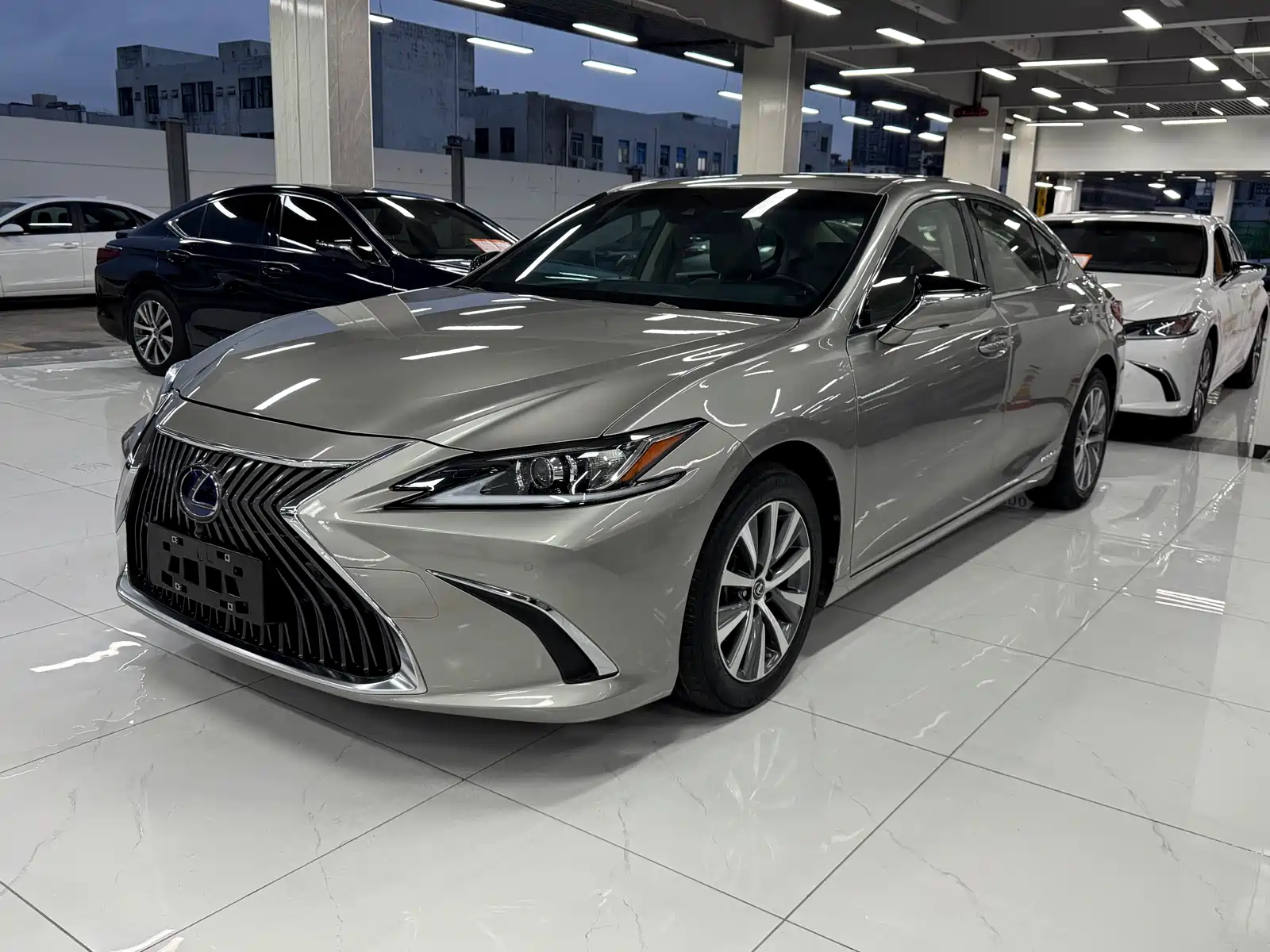 LEXUS ES