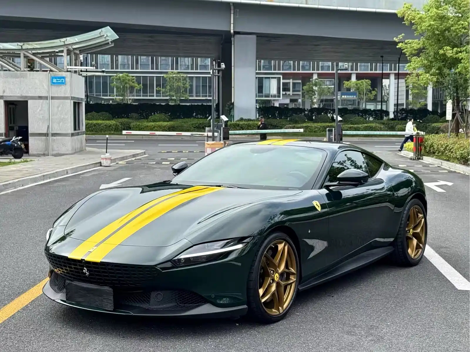 FERRARI ROMA 2020