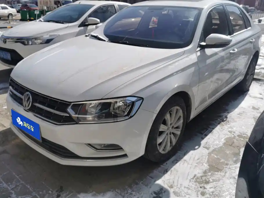 VOLKSWAGEN BORA 2018