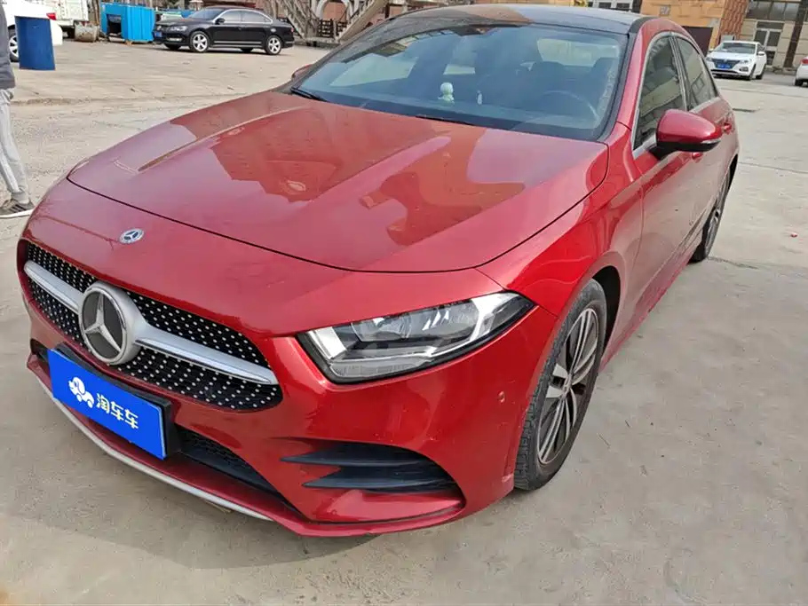 MERCEDES BENZ A-CLASS 2020