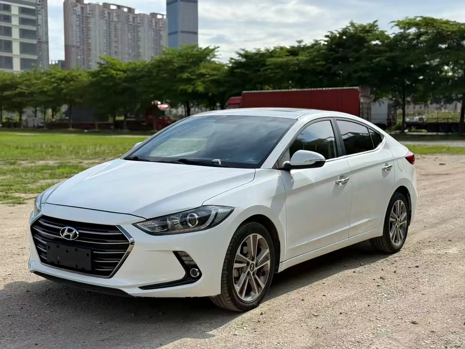 HYUNDAI ELANTRA 2016