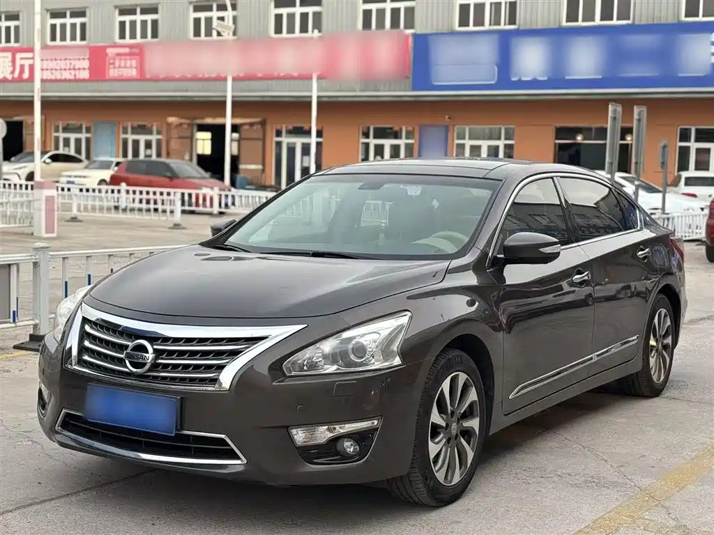 NISSAN TEANA 2014