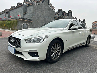 Заказать INFINITI Q50L