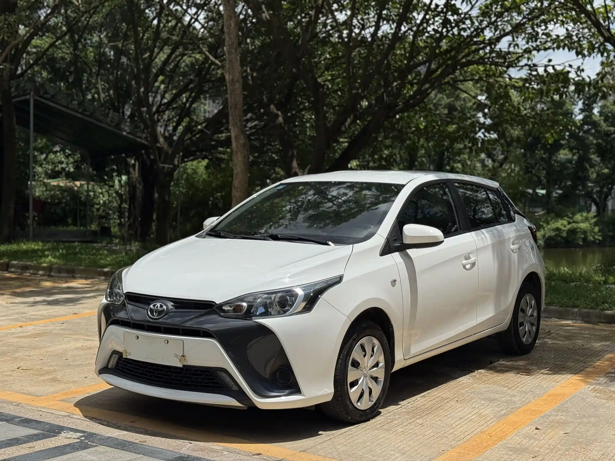 TOYOTA YARIS L DAZZLING 2020