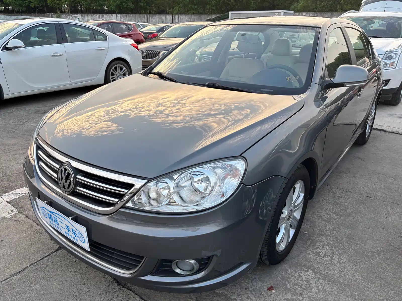 VOLKSWAGEN LAVIDA 2011