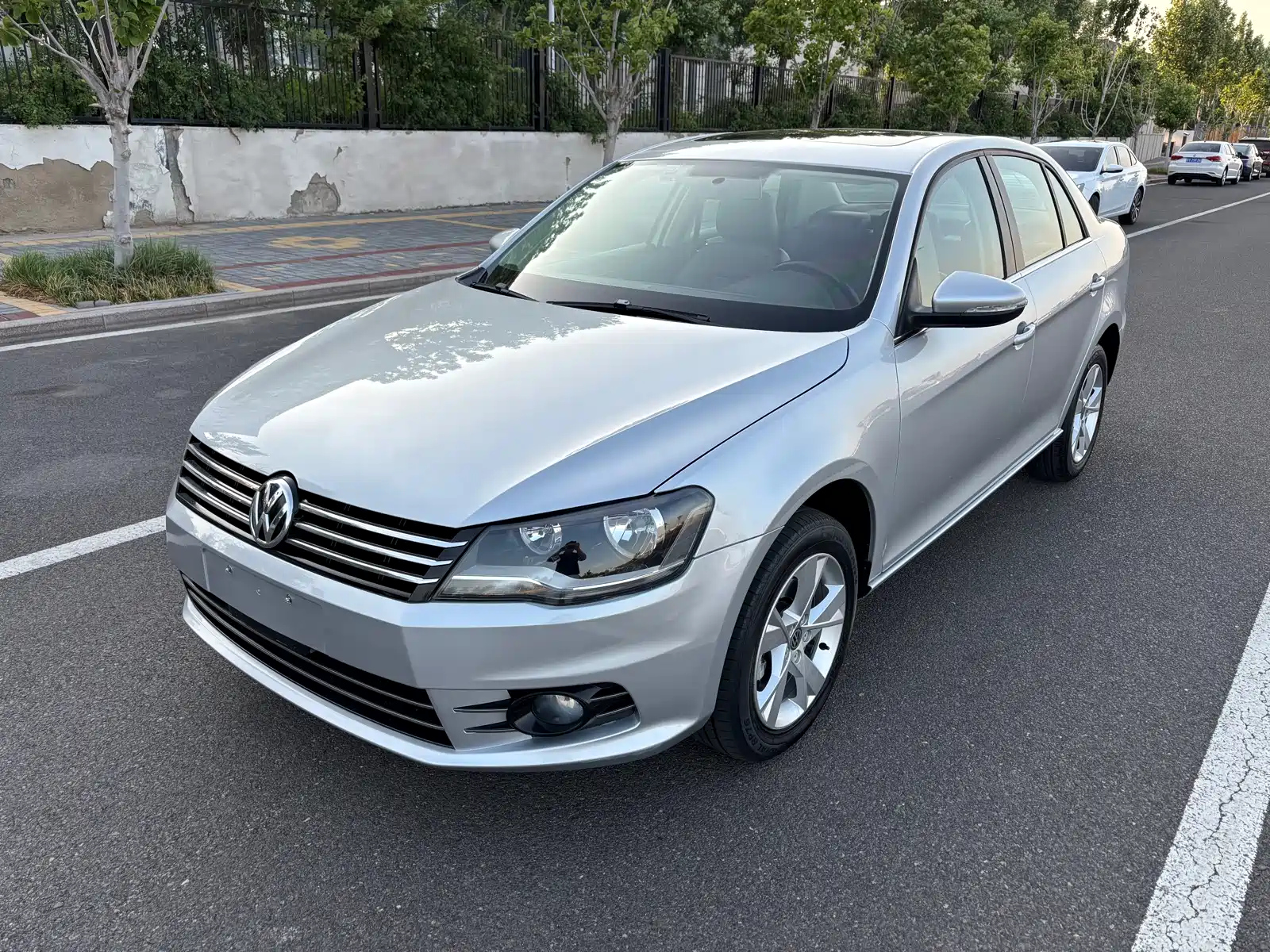 VOLKSWAGEN BORA 2015