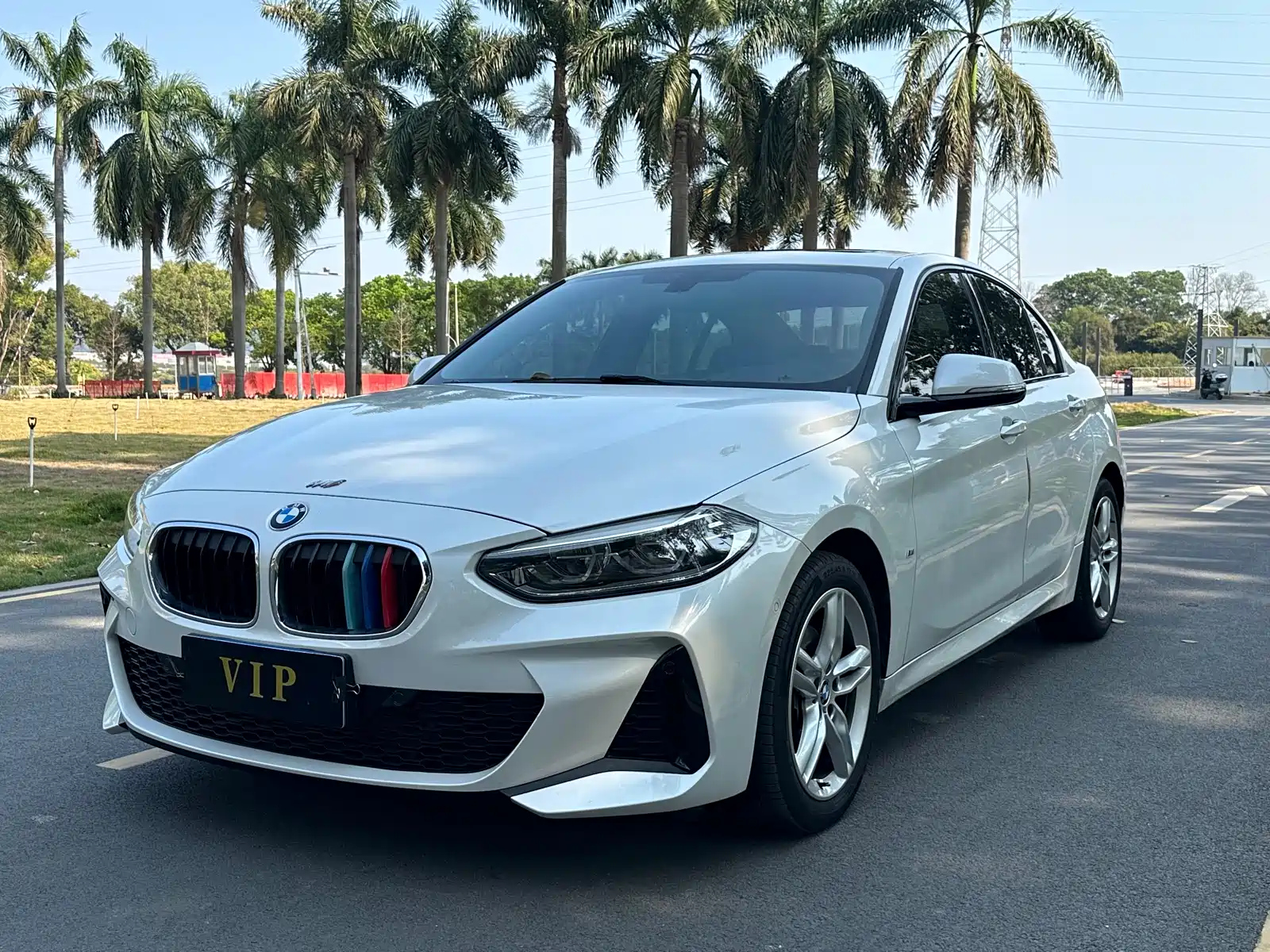 BMW 1-SERIES 2019