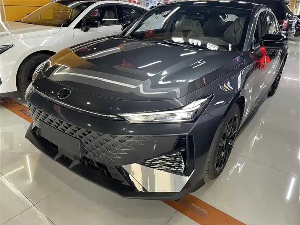 CHANGAN UNI-V 2024