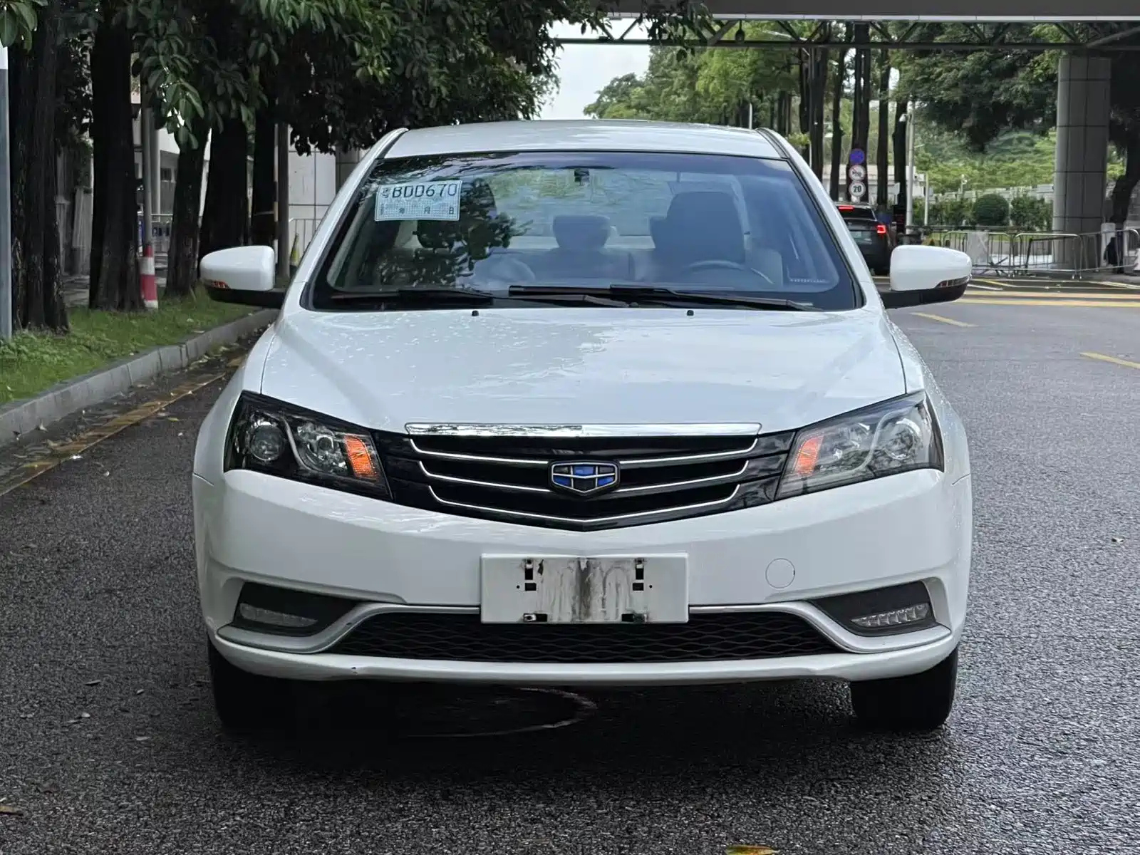 GEELY AUTO EMGRAND 2016