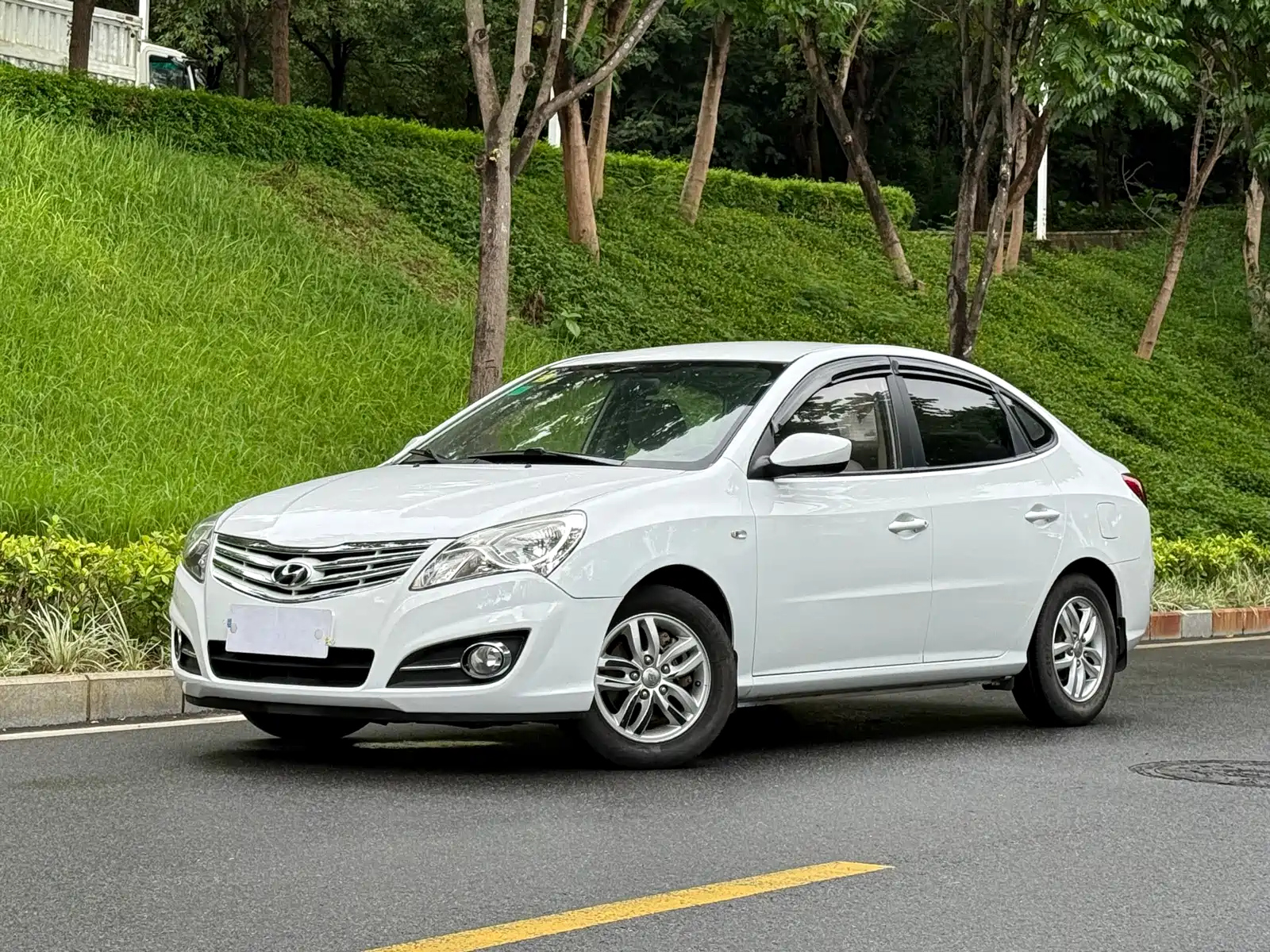 HYUNDAI CELESTA 2011