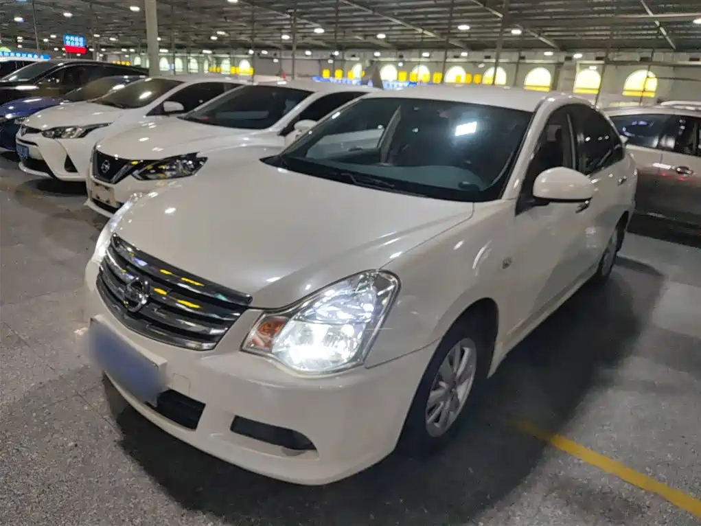 NISSAN SYLPHY 2012