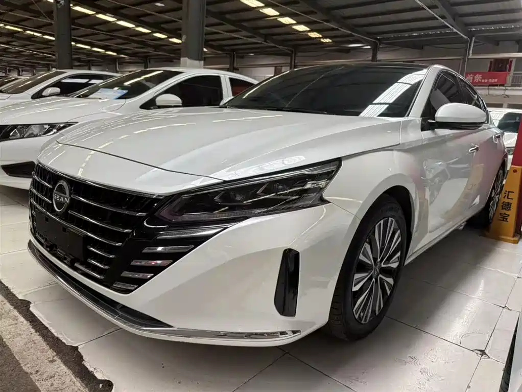 NISSAN TEANA 2024