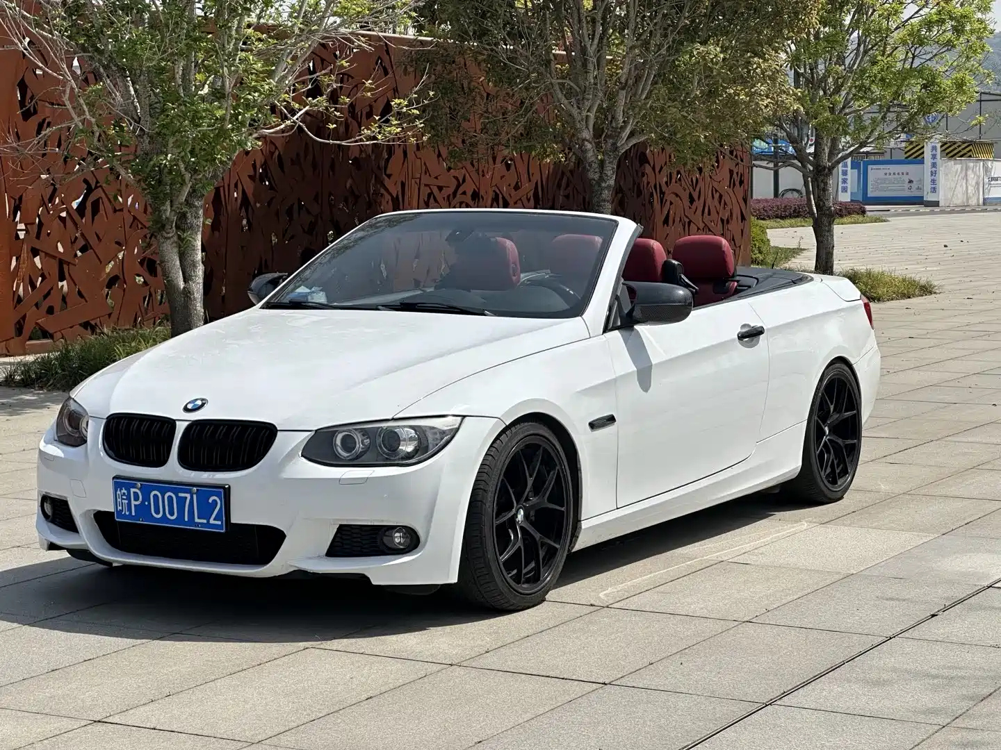 BMW 3-SERIES IMPORT 2011