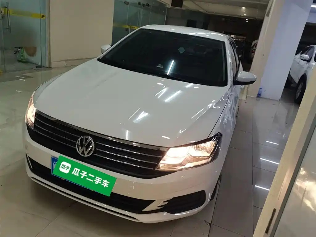 VOLKSWAGEN LAVIDA 2019