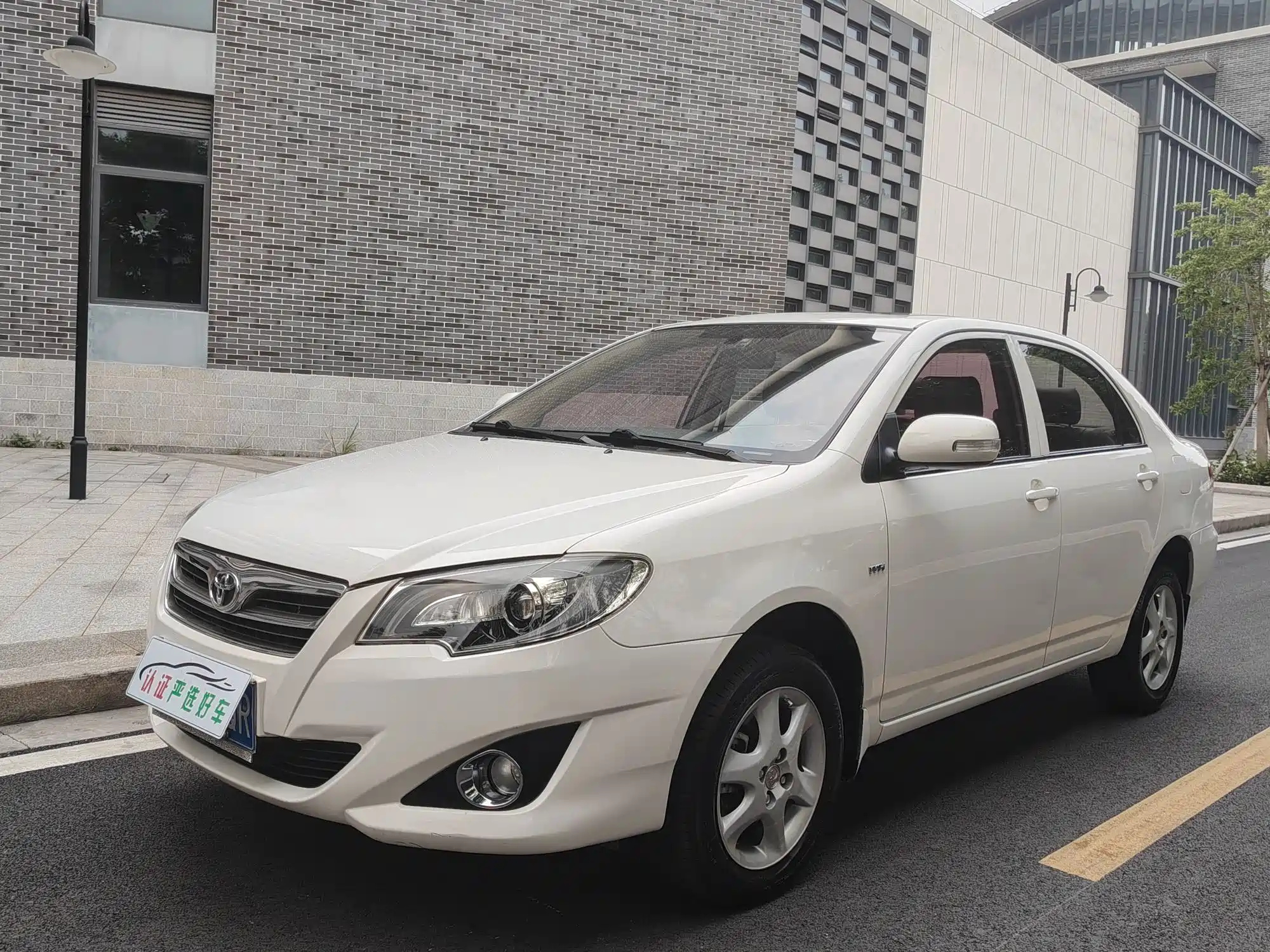 TOYOTA COROLLA 2013