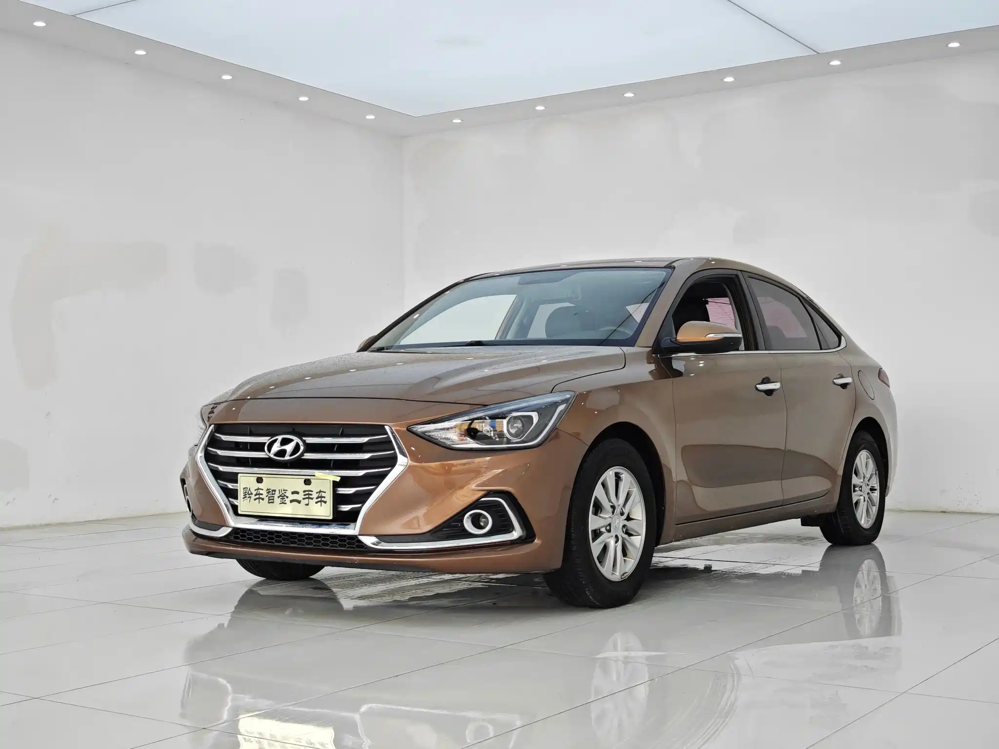 HYUNDAI CELESTA 2017