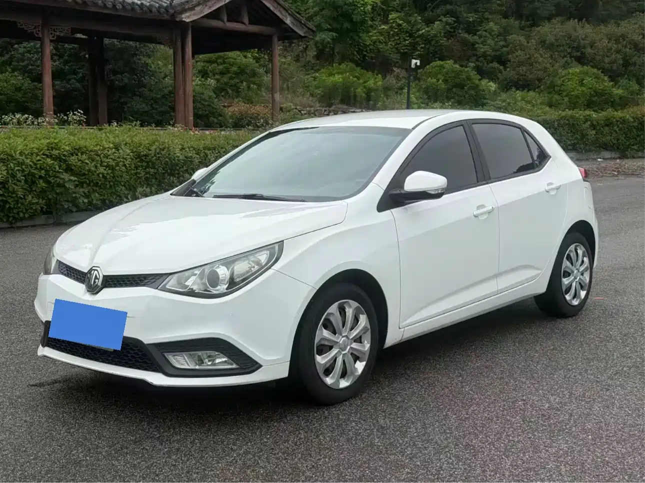 MG MG5 2012