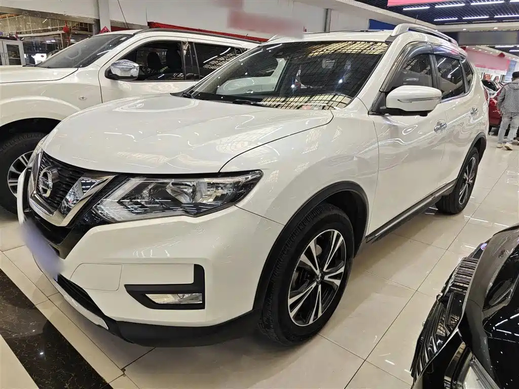 NISSAN X-TRAIL 2017