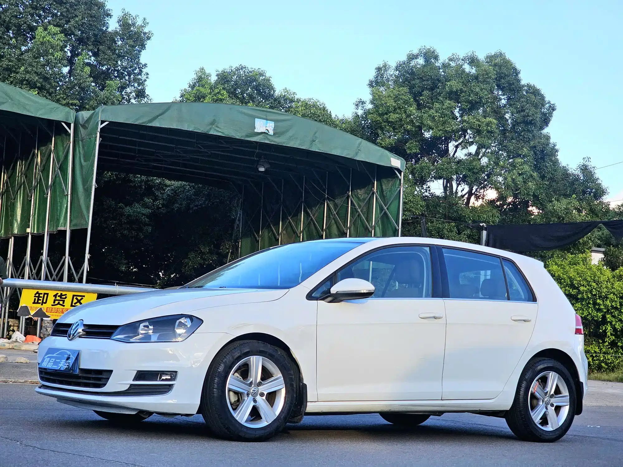 VOLKSWAGEN GOLF 2016