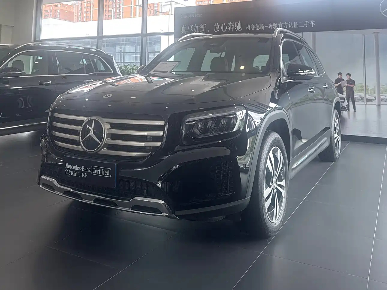 MERCEDES BENZ GLB 2024