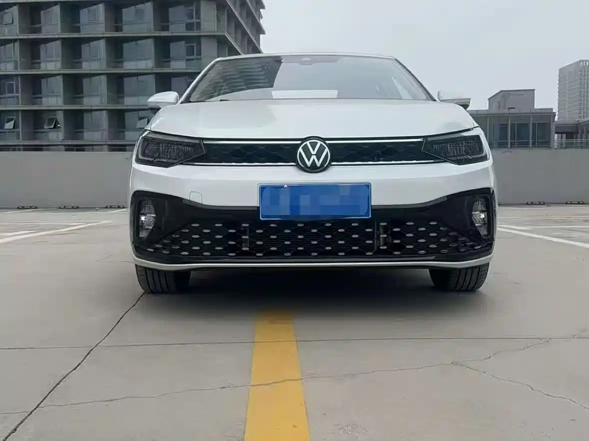 VOLKSWAGEN LAVIDA 2023