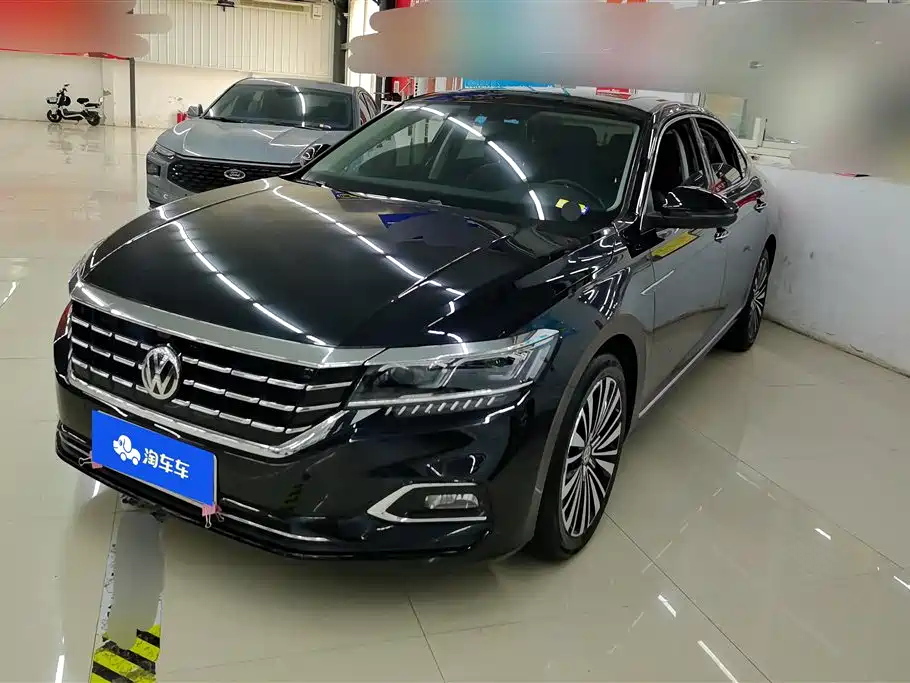 VOLKSWAGEN PASSAT 2020