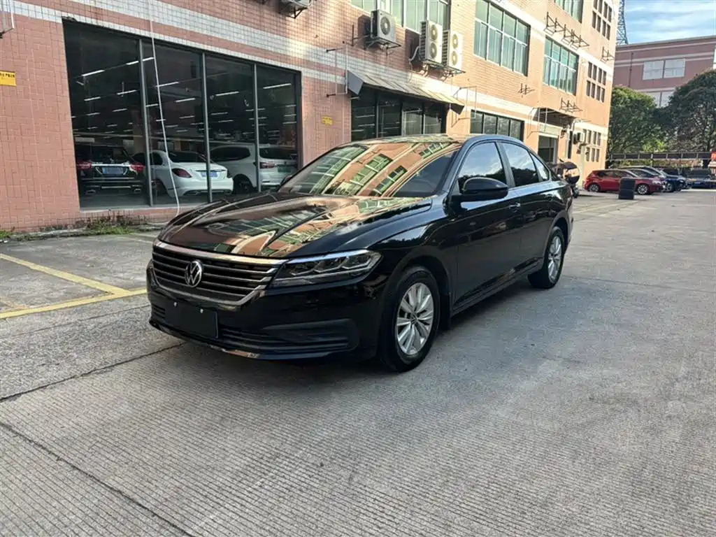 VOLKSWAGEN LAVIDA 2021