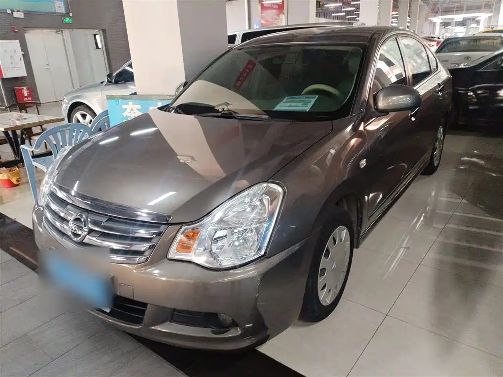 NISSAN SYLPHY 2018