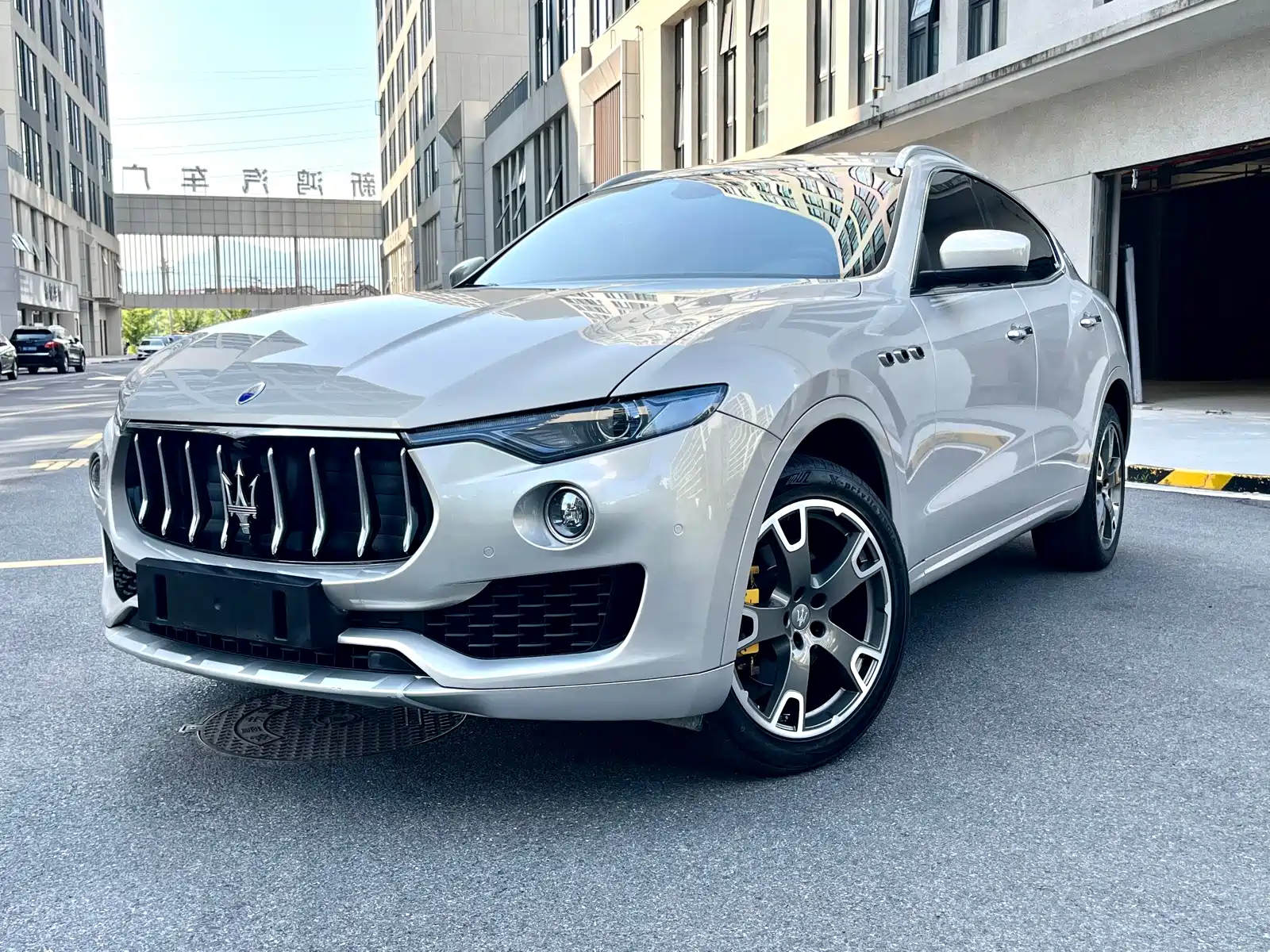 MASERATI LEVANTE 2016