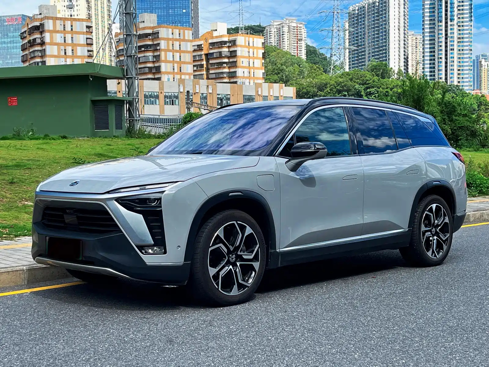 NIO ES8, 2021 год