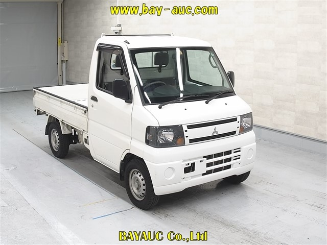 MITSUBISHI MINICAB TRUCK 2011