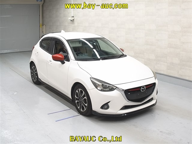 MAZDA DEMIO 2016