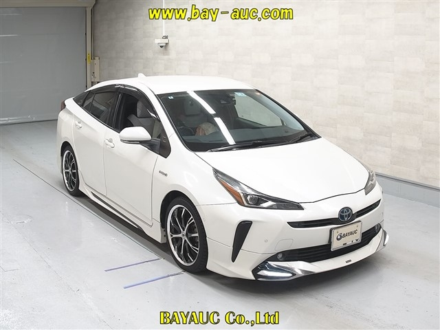 TOYOTA PRIUS 2020