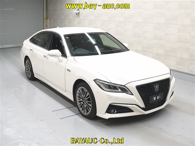 TOYOTA CROWN 2018
