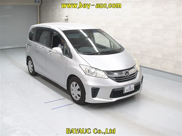 HONDA FREED 2016