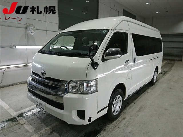 TOYOTA HIACE