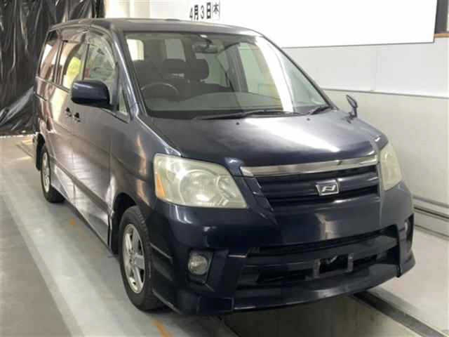 TOYOTA NOAH 2006