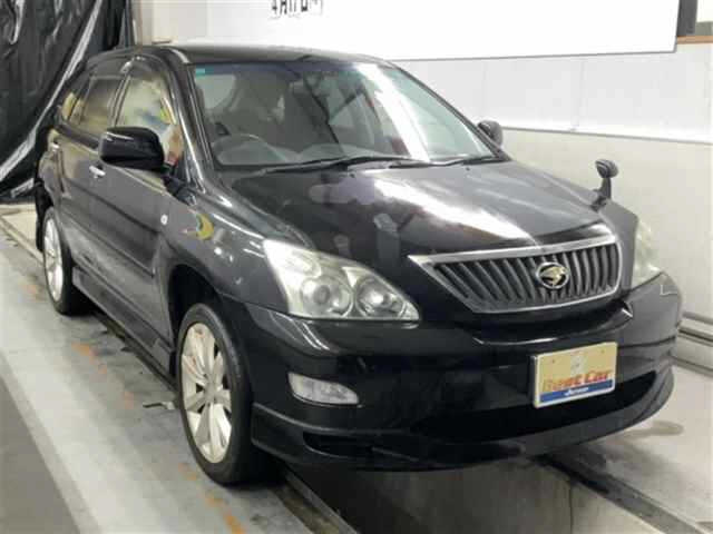 TOYOTA HARRIER 2011
