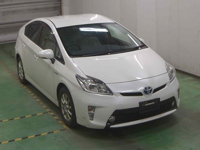TOYOTA PRIUS 2014