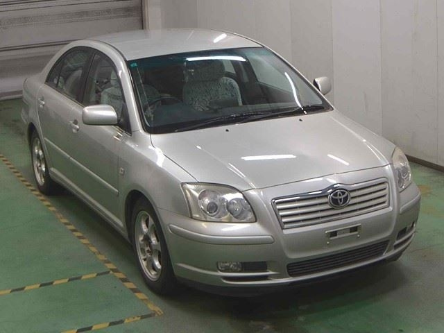 TOYOTA AVENSIS SEDAN 2005