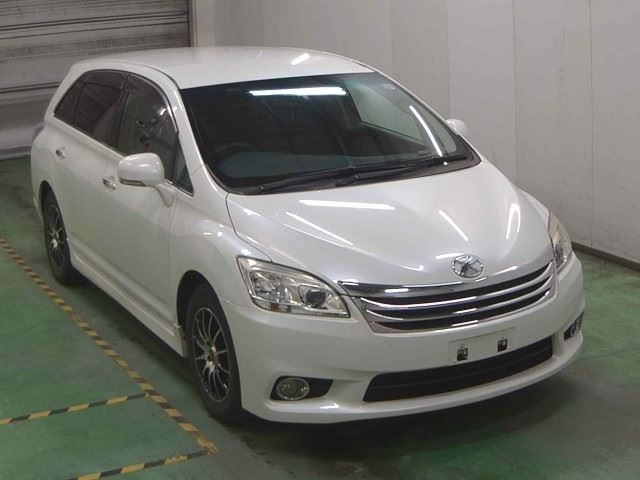 TOYOTA MARK X ZIO 2010