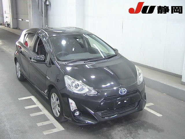 TOYOTA AQUA 2015