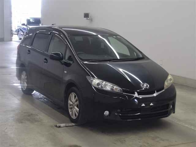 TOYOTA WISH 2009