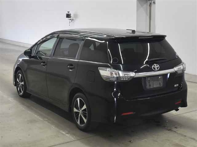 TOYOTA WISH 2012