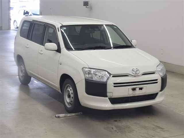 TOYOTA PROBOX 2018